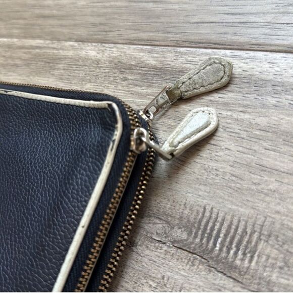 Coach Double Zip Leather Clutch Wallet - Picture 4 of 10